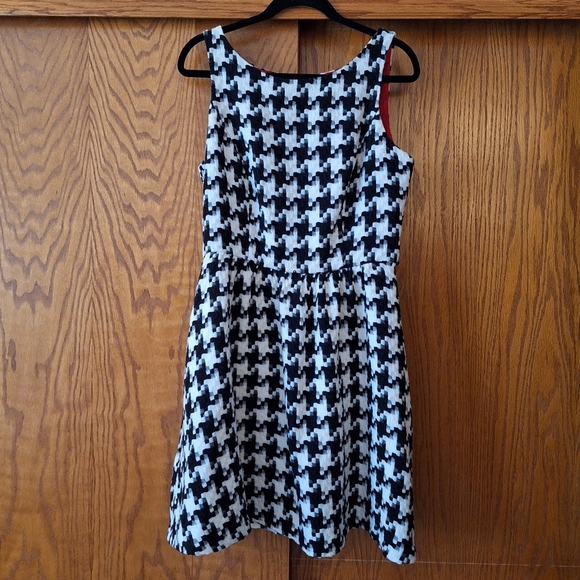 Fit & Flare Dress - Picture 5 of 10